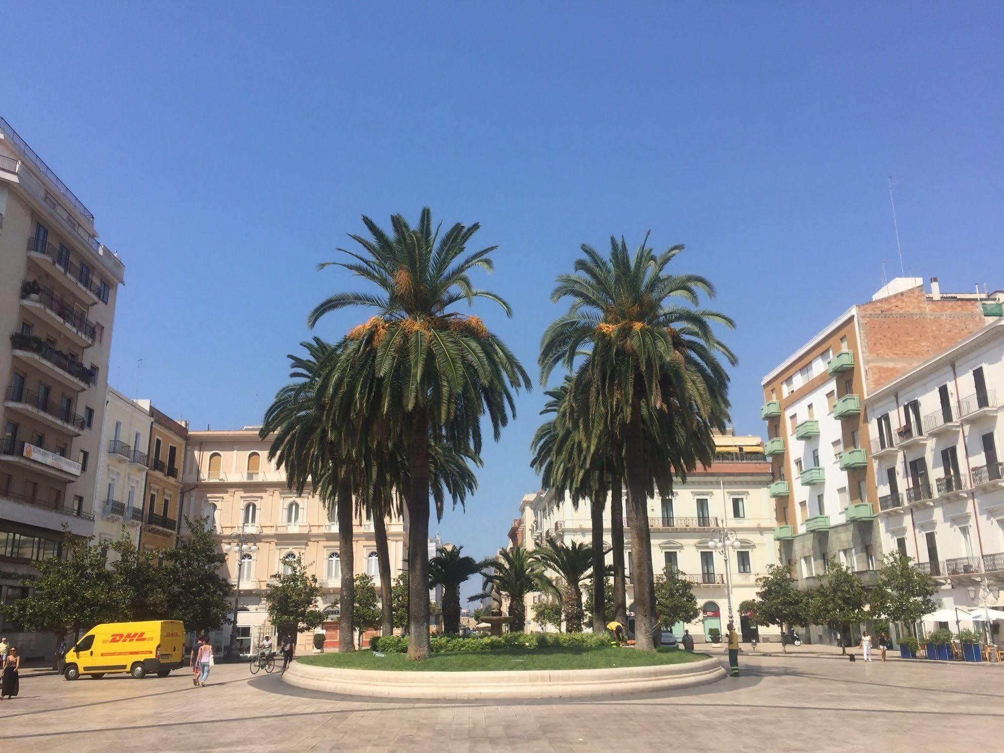 Hotel Plaza Taranto Exteriör bild